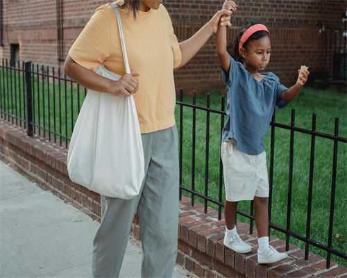 胎儿心跳快原因及应对方法解析